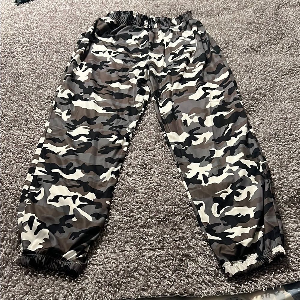 Camouflage Women’s Jogger Pants